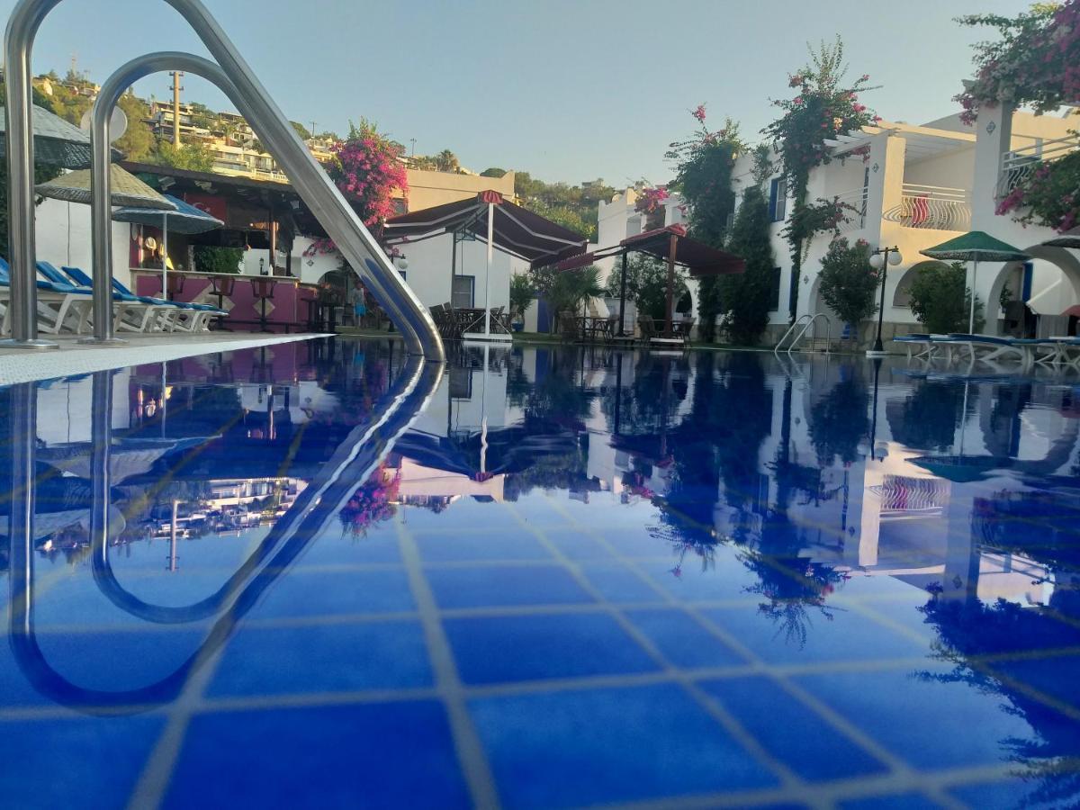Paradise Apart Hotel Битез Екстериор снимка