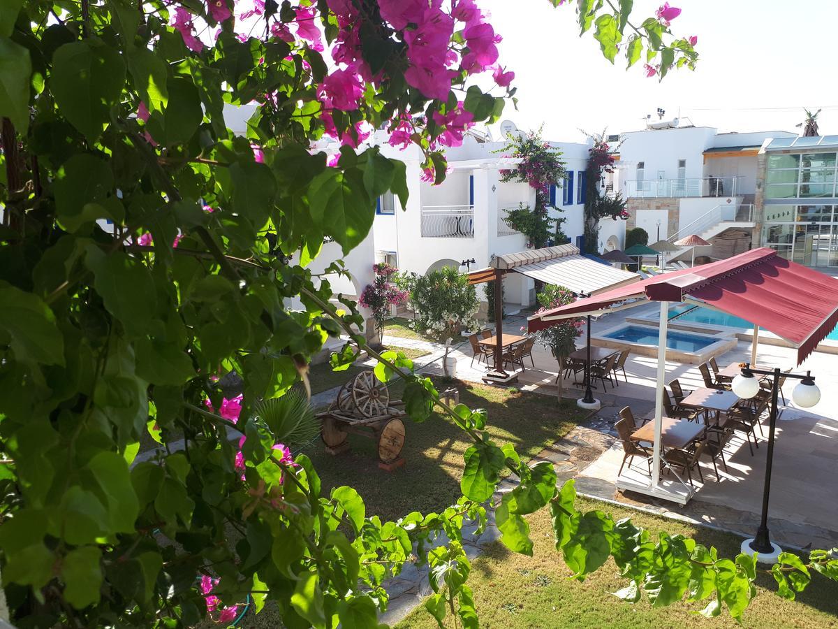 Paradise Apart Hotel Битез Екстериор снимка