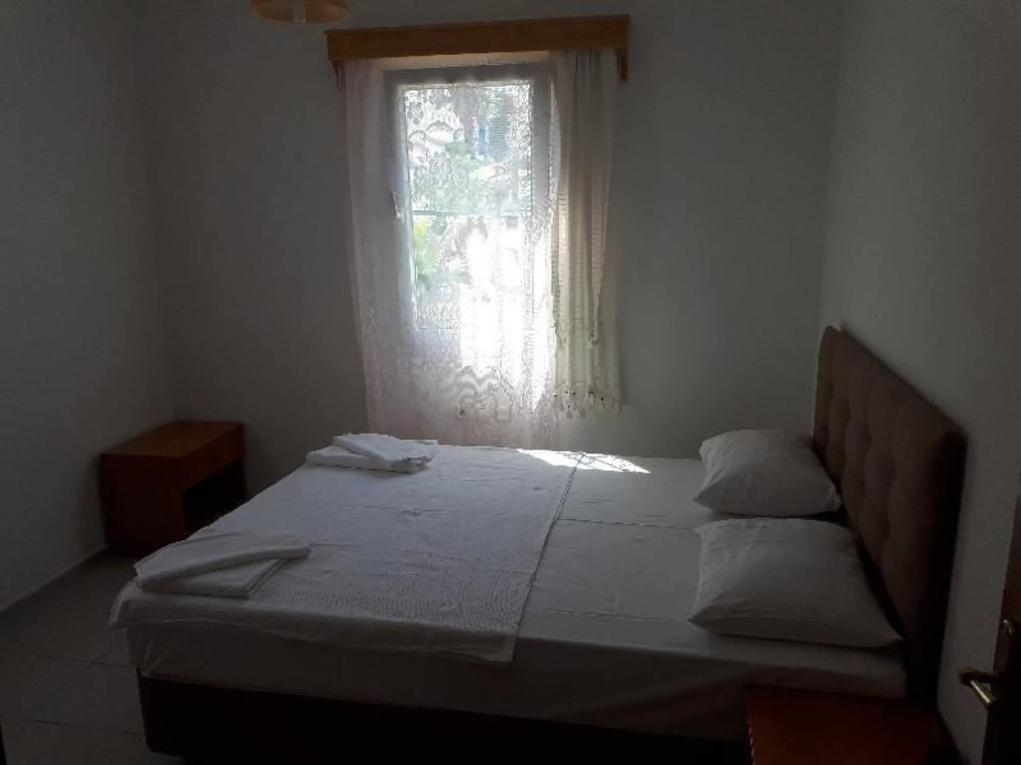 Paradise Apart Hotel Битез Екстериор снимка
